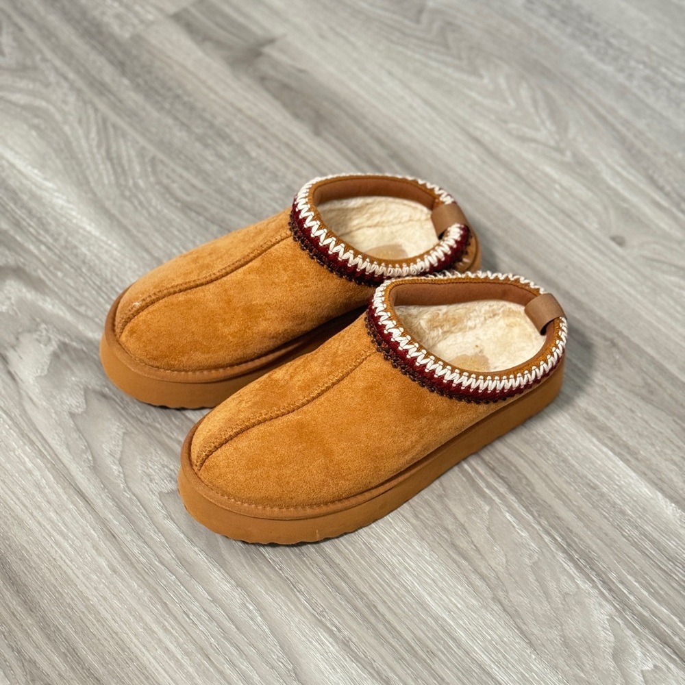 Altar’s State Slippers